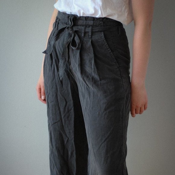 Cropped high-waist pants - Picture 3 of 3
